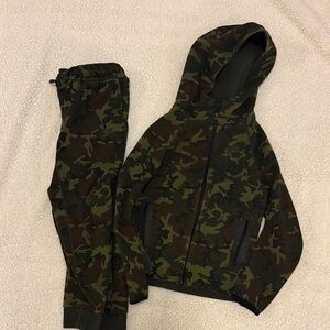 Nike Kids Camo Hoodie & Jogger Set - Green, Brown, Black